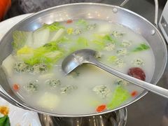 锅仔香菜丸子-鸿运楼烤鸭店(天桥店)