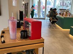 -星巴克臻选(上海淮海百盛购物中心店)