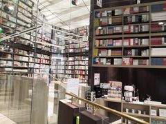 -钟书阁(群光广场店)