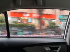 -深圳富苑皇冠假日套房酒店
