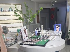 -视野联行眼镜蔡司·依视路官方授权店(顺城店)