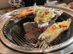 -围炉肉舍•炭烤活鳗•丹东海鲜烤肉(步行街店)