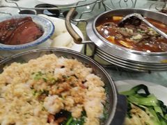 -鑫皇朝酒店(建设一路店)