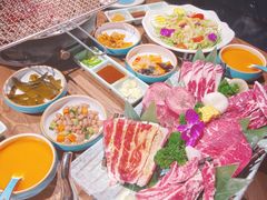 -明洞阿姨·韩式酱蟹烤肉·创意料理(三元桥店)