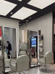 -PE SALON