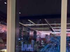 -大中华希尔顿酒店-念自助餐·嗨啤·小龙虾