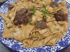 -壹阁胡羊焖饼(特色小吃街店)