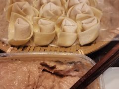刀鱼馄饨-老半斋(福州路店)