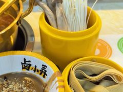 -卤小弄热卤转转小火锅