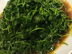 -侬佳蒸菜馆(听潮店)