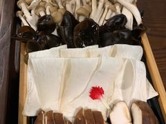 -快乐小羊·内蒙牛羊肉火锅(流花中心店)