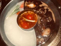 鸳鸯锅-巴邑火锅·夜宵(港隆广场店)