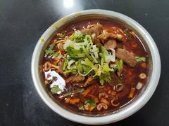 -薛记襄阳香辣牛肉面(平安路店)