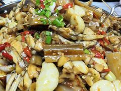 牛蛙爱上虾-小民大排档(光谷店)