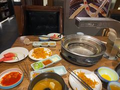 -明洞阿姨·韩式酱蟹烤肉·创意料理(三元桥店)