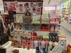 -名创优品(山东青岛华润万象城店)