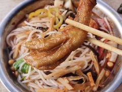 -螺满地螺丝粉