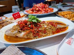 蒜爆鱼-杨氏青龙虾·吃蟹季(金盛路总店)