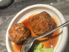 蛋黄狮子头-前海沿·海鲜水饺青岛菜(乐客城店)