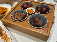 -渝信川菜 · 川味家常菜(财富购物中心店)