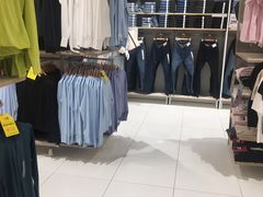 -优衣库(广州天河领展广场店)