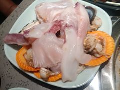 -金滏山·烤肉海鲜火锅自助(襄阳万达店)