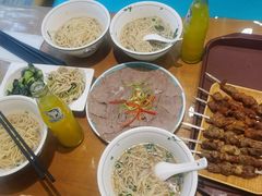 -伊京轩兰州牛肉面(闹市口店)