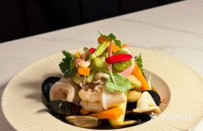 Colorful Spicy and Sour Seafood