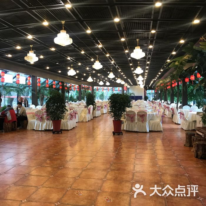 长春大鹅岛生态园餐厅图片