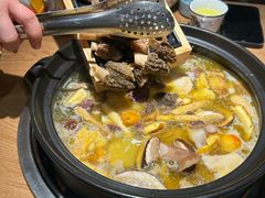 -一朵菌·野生菌探索家火锅(南亚店)