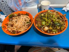 -玲玲米粉·新疆现炒米粉(大十字总店)