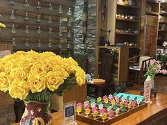 -月亮眼花园餐厅书吧酒吧