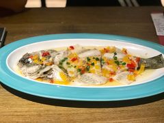 葱油淋功夫起片海鲈鱼（两吃椒盐鱼头）-大鸽饭(岗顶店)