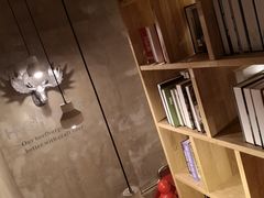 -HIGH FIVE哈福手工汉堡(桂林路店)