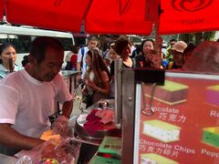 -詹爷爷乌节路街头冰淇淋