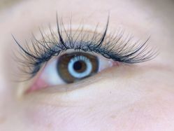 -Meet Nail 美睫·美甲