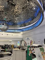 -MINI MARS 移动的空间站乐园·餐饮·派对(浦东金桥店)