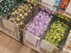 -VENCHI 闻绮(广州太古汇店)