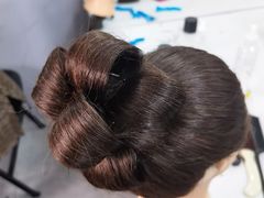 -首脑美容美发化妆美甲培训学校(龙岗校区)