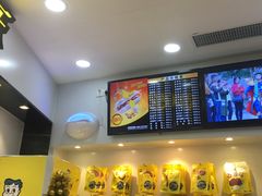 -周黑鸭(宁波鄞州区环球银泰城店)