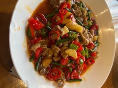 -头上红煨盐鸡乡村食府