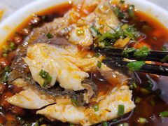 -忘情水鱼头·鲜鱼火锅(滨江中路店)