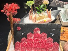 -蟹犇前•帝王蟹雪蟹(陆家嘴店)