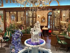 -秘密旅行Bonjour(黑金冠 江南西店)