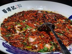 -瑞虹新天地月亮湾
