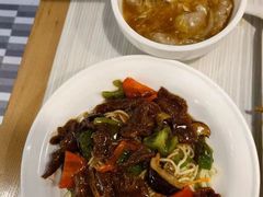 黑椒牛肉面-台北楚楚园馅饼粥(虹桥南丰城店)