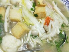 -闯关东东北农家菜(崂山石老人店)