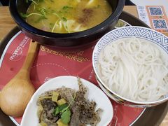 -妈妈故事米线(市府恒隆店)