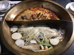 -沸炉重庆老火锅(军事博物馆店)