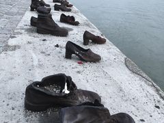 -多瑙河畔鞋履雕塑